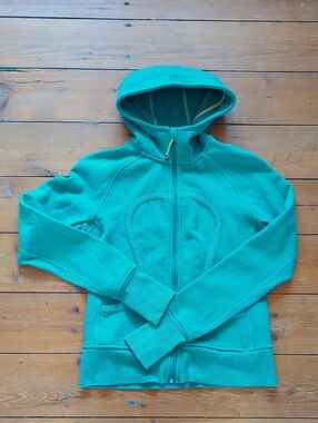 140-Lululemon athletica Teal Green Scuba Hoodie